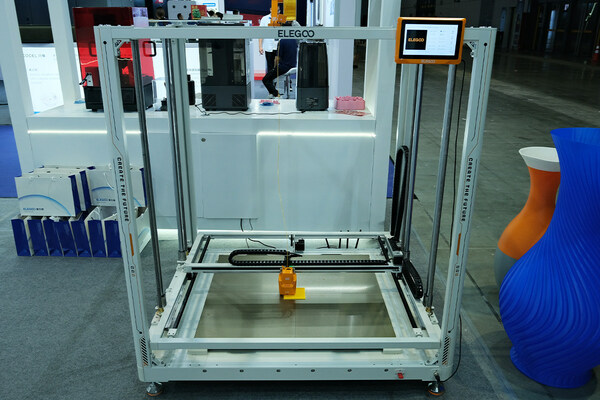 开云（kaiyun.com）ELEGOO携两款突破性3D打印产品首次亮相TCT ASIA 2023(图4)